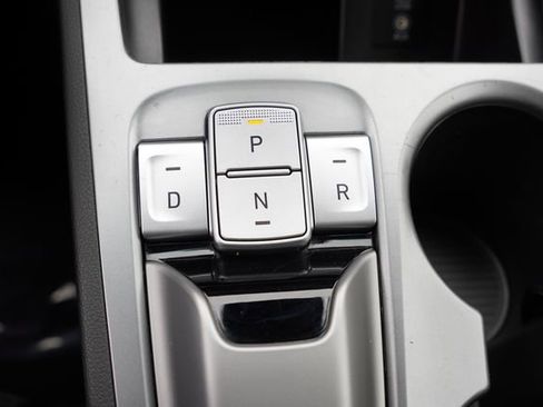 Used 2019 Hyundai Kona SEL image 26