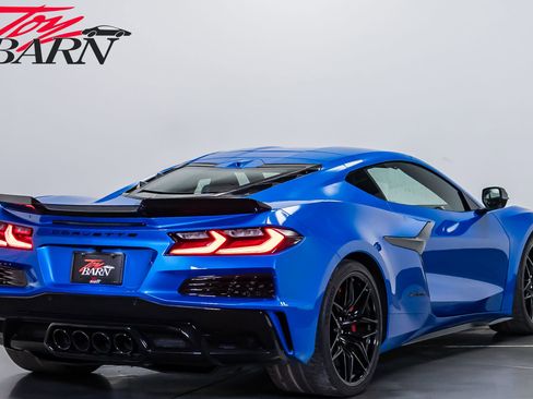 Used 2025 Chevrolet Corvette Z06 image 13