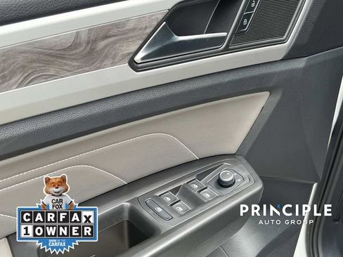 Used 2023 Volkswagen Atlas Cross Sport SE FWD image 13