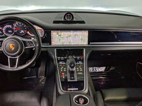 Used 2017 Porsche Panamera 4S w/ Premium Package Plus image 18