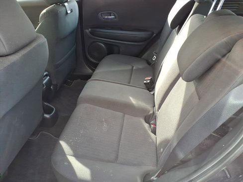 Certified 2017 Honda HR-V LX image 6