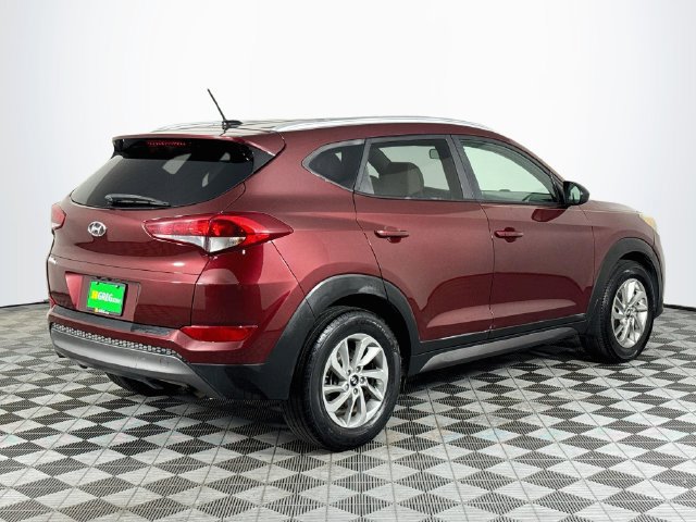 Used 2016 Hyundai Tucson SE w/ Option Group 02 FWD image 8