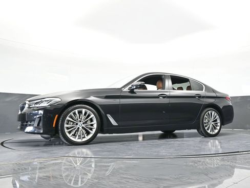 Used 2022 BMW 530i w/ Premium Package image 65