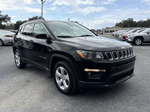 Used 2019 Jeep Compass Latitude w/ Popular Equipment Group image 7