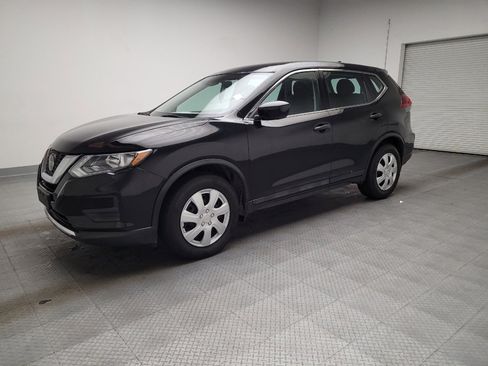 Used 2020 Nissan Rogue S image 2