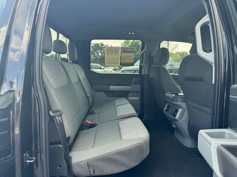 Used 2025 Ford F250 XLT w/ Black Appearance Package AWD/4WD image 18