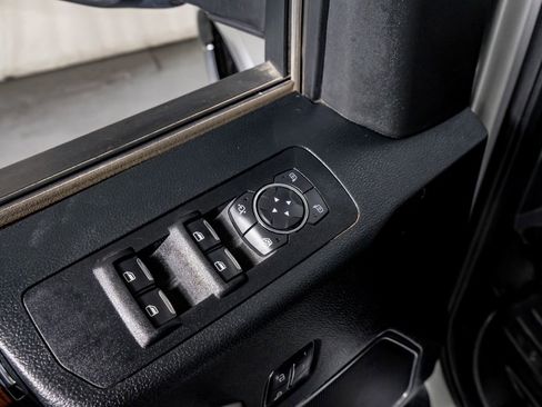 Used 2016 Ford F150 Lariat image 34