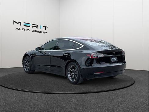 Used 2018 Tesla Model 3 Mid Range image 7