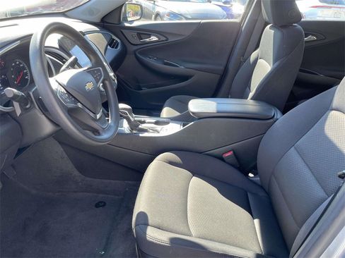 Used 2024 Chevrolet Malibu LT image 14