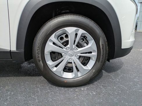 New 2026 Chevrolet Trax LS w/ Driver Confidence Package image 11