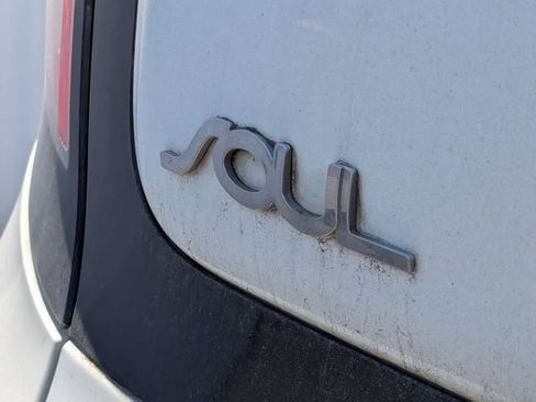 Used 2018 Kia Soul FWD image 5