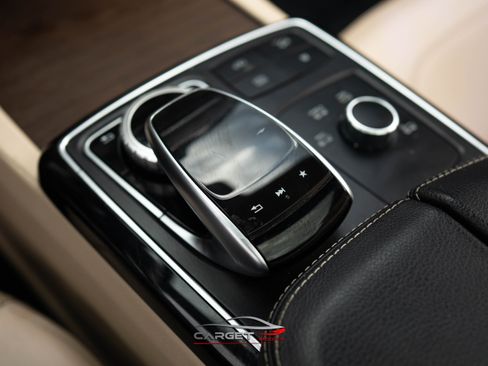 Used 2017 Mercedes-Benz GLE 43 AMG 4MATIC image 34