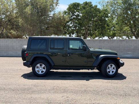Used 2022 Jeep Wrangler Unlimited Sport AWD/4WD image 2