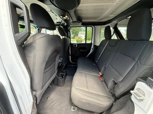 Used 2021 Jeep Wrangler Unlimited Sport AWD/4WD image 15