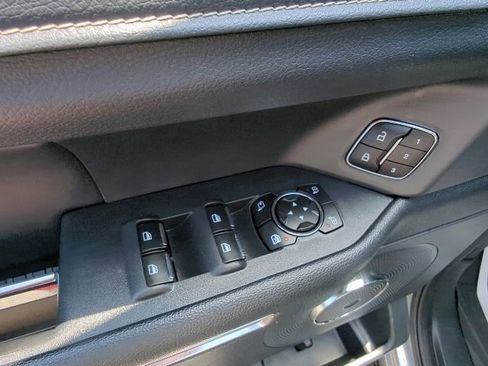 Used 2023 Ford Expedition Max XLT AWD/4WD image 13