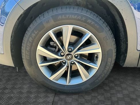 Used 2020 Hyundai Santa Fe Limited AWD/4WD image 15