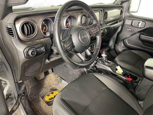 Used 2020 Jeep Wrangler Unlimited Sport S image 3