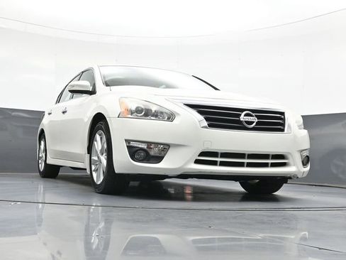 Used 2015 Nissan Altima 2.5 SL w/ Technology Package FWD image 38