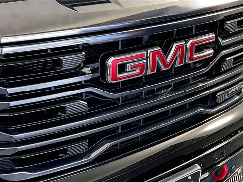 Certified 2024 GMC Sierra 1500 AT4 w/ Technology Package image 28