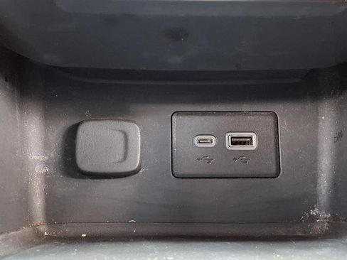 Used 2021 GMC Acadia SLE w/ Driver Convenience Package FWD image 8