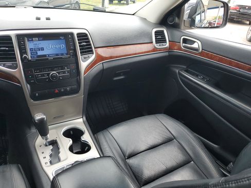 Used 2012 Jeep Grand Cherokee Limited AWD/4WD image 12