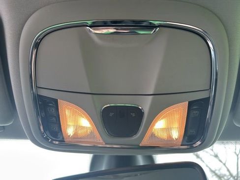 Used 2022 Jeep Cherokee Latitude Lux w/ Sun & Sound Group AWD/4WD image 20