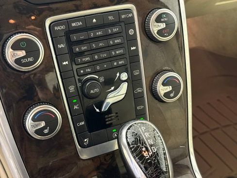Used 2016 Volvo S80 T5 w/ Convenience Package FWD image 21
