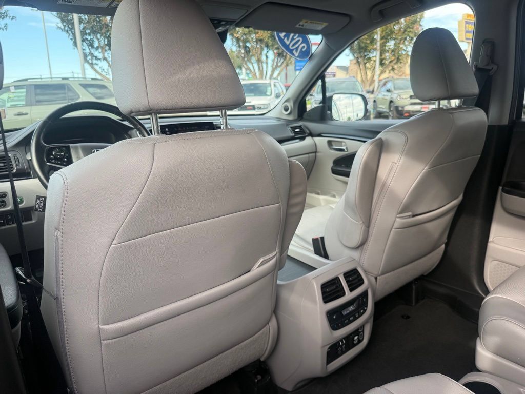 Used 2021 Honda Pilot Elite image 52