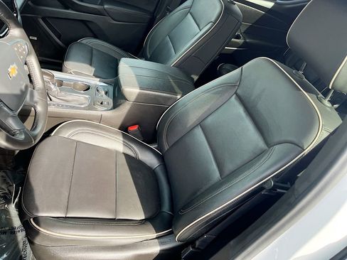 Used 2022 Chevrolet Traverse Premier AWD/4WD image 20
