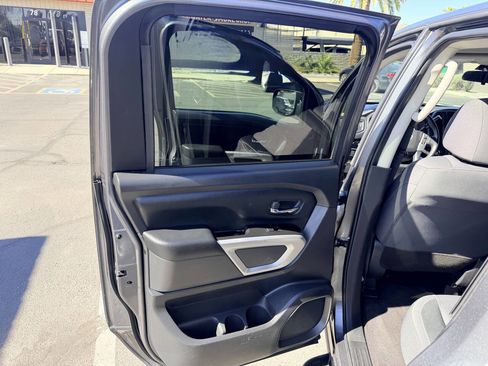 Used 2022 Nissan Titan SV w/ Accessory Utility Package RWD image 17