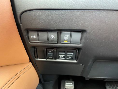 Used 2023 INFINITI QX80 Sensory w/ All-Season Package RWD image 13