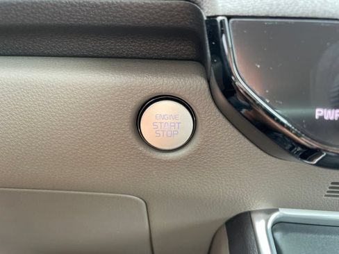 New 2027 Kia Carnival EX FWD image 23