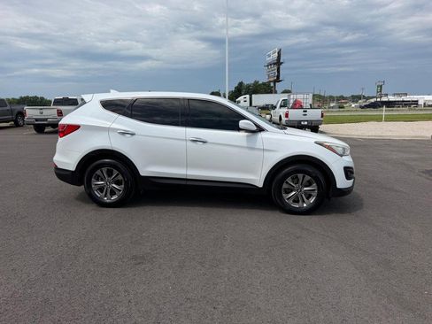 Used 2016 Hyundai Santa Fe Sport FWD image 4