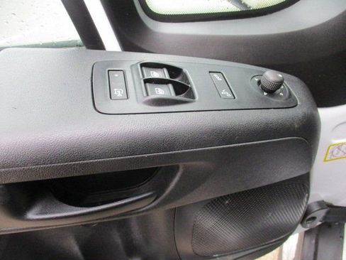 Used 2025 RAM ProMaster 3500 w/ Convenience Group FWD image 9