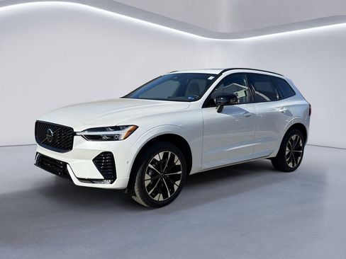 New 2026 Volvo XC60 B5 Plus w/ Protection Package Premier image 7