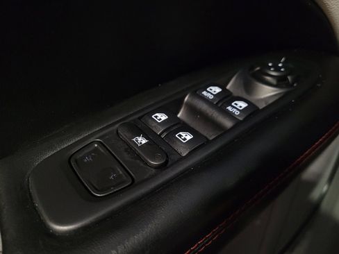 Used 2018 Jeep Compass Limited w/ Navigation Group image 27