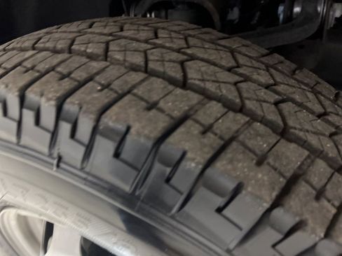 Used 2025 Chevrolet Silverado 3500 W/T image 47