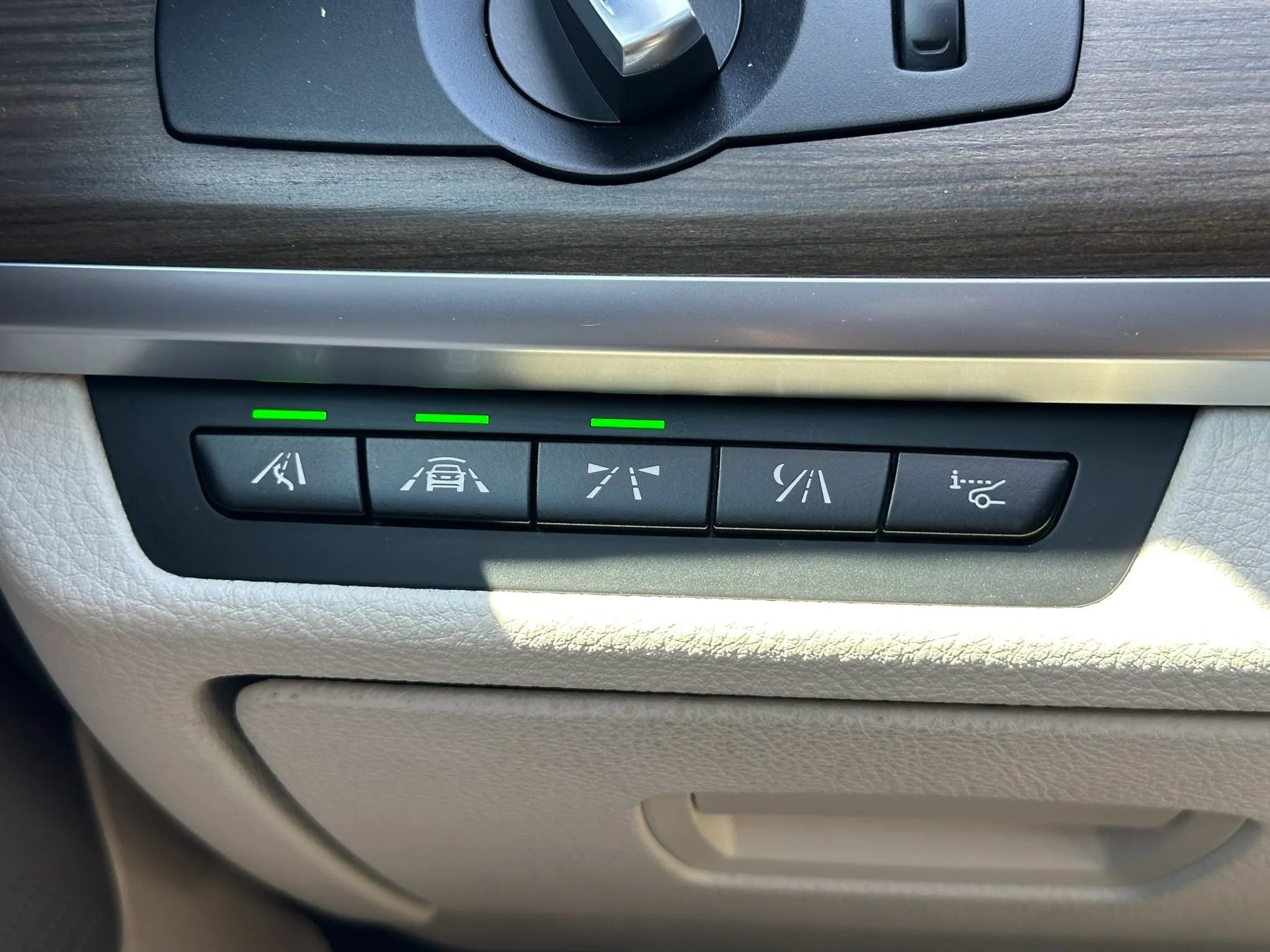 Used 2013 BMW 740i RWD image 37
