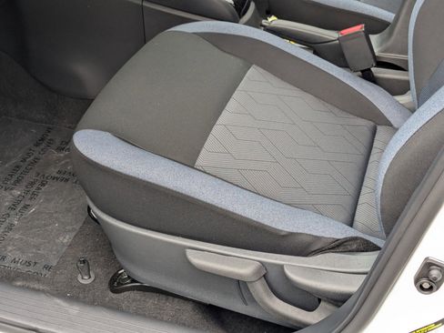 New 2025 Nissan Versa SV w/ Trunk Package image 4