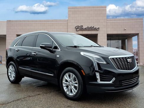Certified 2022 Cadillac XT5 Luxury image 3
