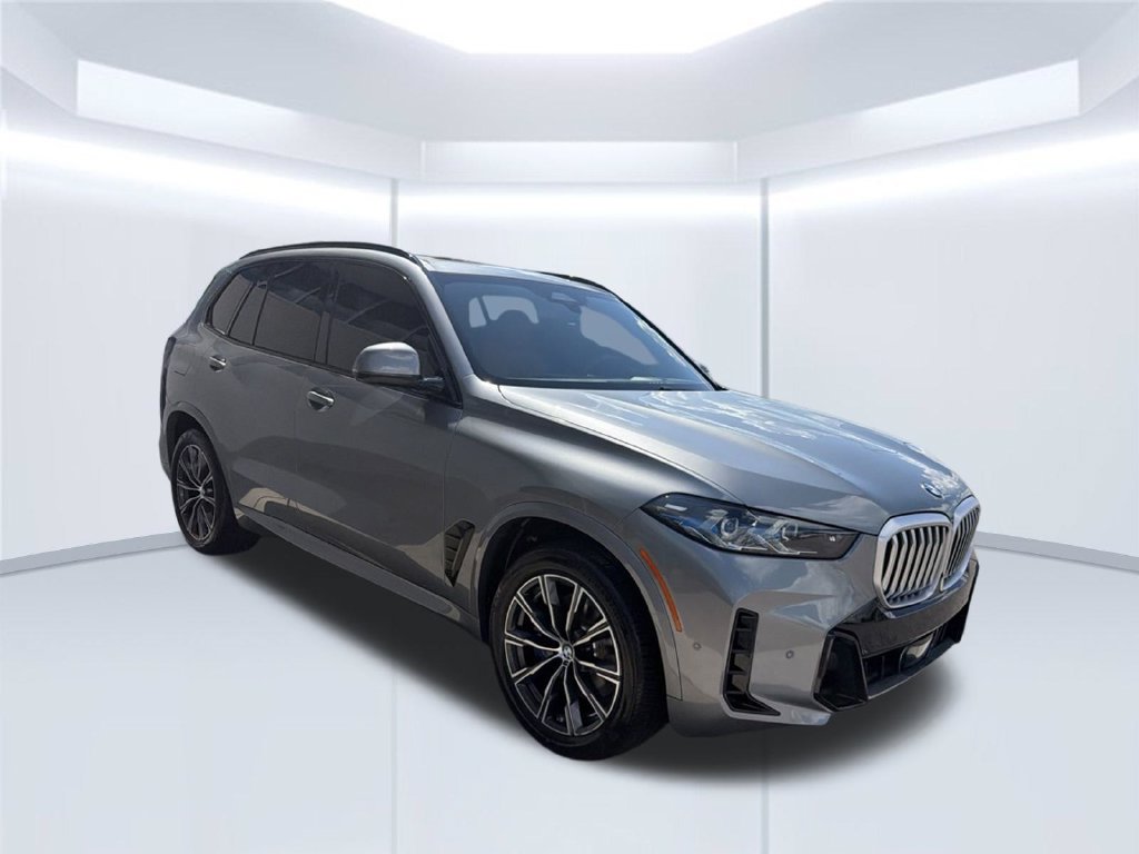Used 2024 BMW X5 xDrive40i w/ M Sport Package AWD/4WD image 9