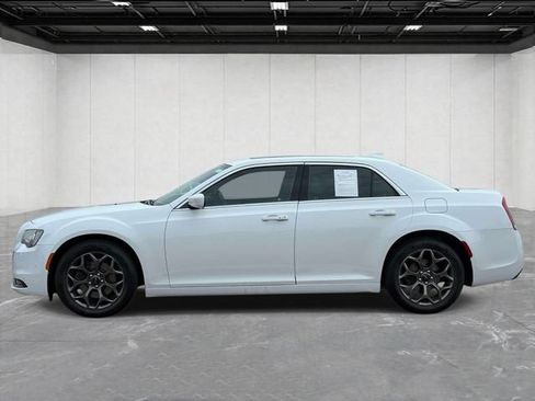 Used 2018 Chrysler 300 S w/ 300S Premium Group AWD/4WD image 8