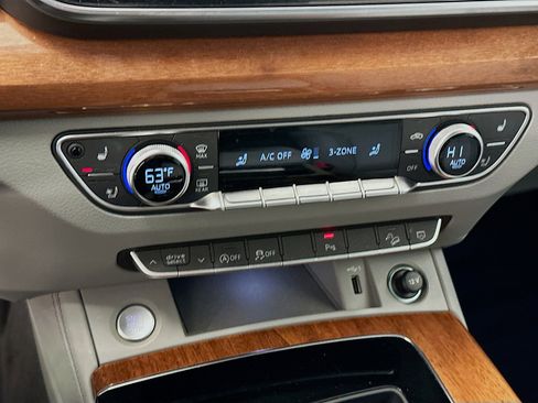 Used 2022 Audi Q5 2.0T Premium Plus image 24