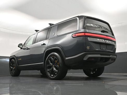 Used 2022 Rivian R1S Launch Edition Quad AWD/4WD image 26