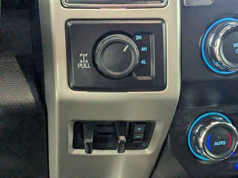 Used 2020 Ford F250 Lariat w/ Lariat Value Package AWD/4WD image 25