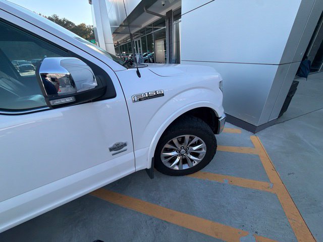 Used 2015 Ford F150 King Ranch w/ Equipment Group 601A Luxury AWD/4WD image 27