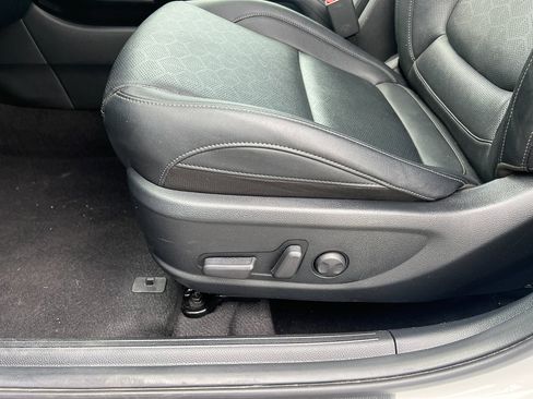 Used 2025 Kia Seltos EX w/ EX Sunroof Package image 14