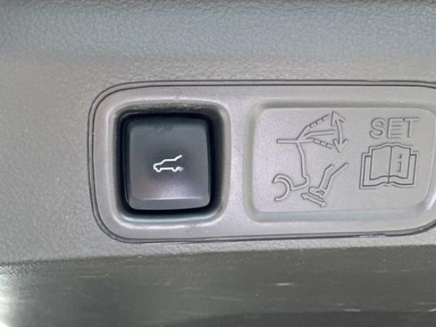 Used 2023 Lincoln Navigator L Reserve AWD/4WD image 16