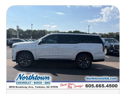 Used 2022 Cadillac Escalade Sport AWD/4WD image 12