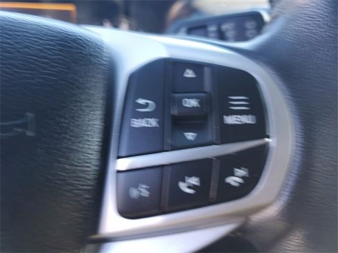 Used 2023 Ford Explorer XLT image 24